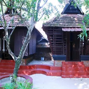 2* Hotel Arakal Heritage Homestay